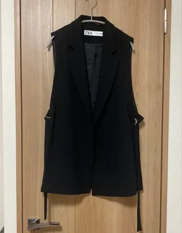 ZARA 베스트 자켓