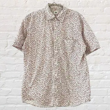 유니클로 반팔 셔츠 꽃무늬 프린트 셔츠 코튼 100 화이트 레드 L