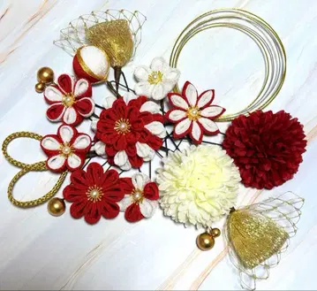 성인식 머리 장식 빨흰 럭셔리 츠마미잔쿠 U핀 다수 *금박 포함