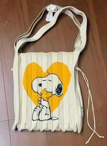 럭키 플리츠 니트 (M)