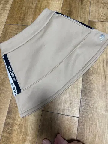 New Balance 골프 스커트 베이지