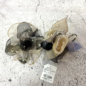 도쿄 소와르 코사지 2개 세트 펄 플라워 모티브 반짝반짝