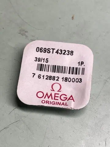 OMEGA 크라운 069ST43238