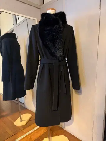 RINASCI MENTO 퍼 블랙 롱 코트