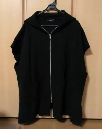 JOURNAL STANDARD 저널 스탠다드 후디 판초 블랙