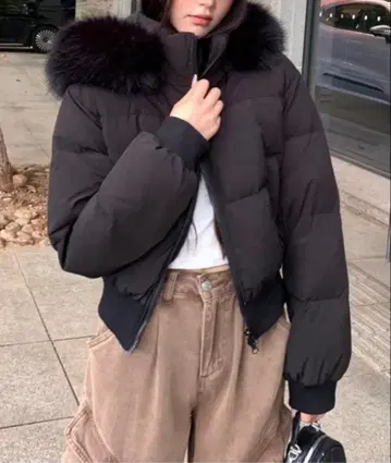 퍼 트리밍 숏 다운 자켓 M 사이즈 블랙 퍼 다운 숏 기장