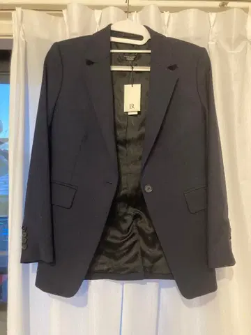 [택 포함 새상품] 바나나 리퍼블릭 테일러드 자켓 사이즈 2