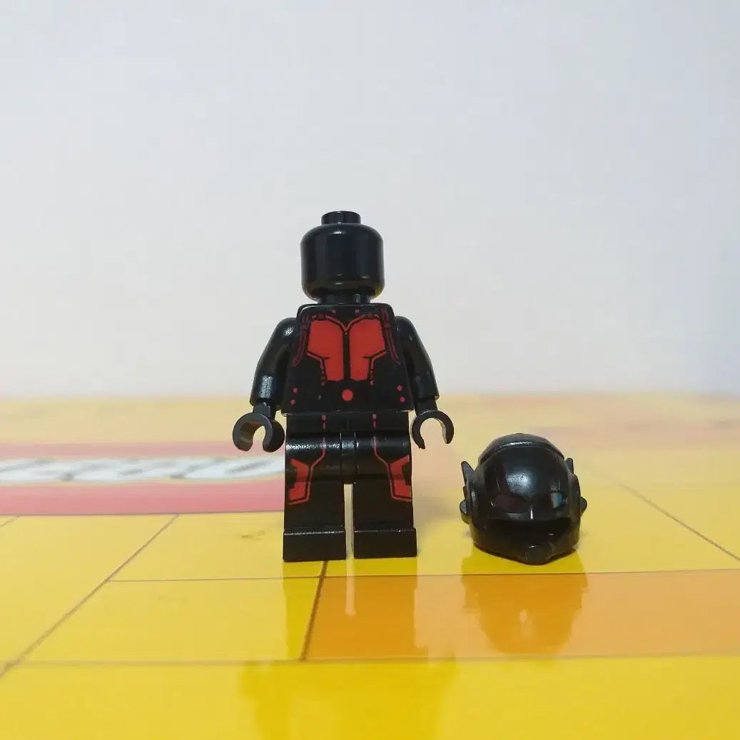 Lego Marvel 76039 Hank Pym