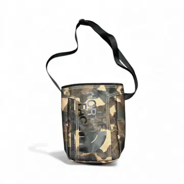 THE NORTH FACE 카모플라쥬 숄더백