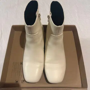 ORiental TRaffic 화이트 숏부츠