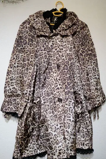 이타리야 표범 무늬 코트