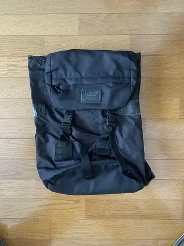 BURTON 블랙 럭색/백팩
