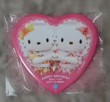 산리오 퓨로랜드 벌스데이 하트형 캔뱃지 키티 & 미미