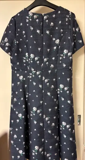 플라워 자카드 원피스