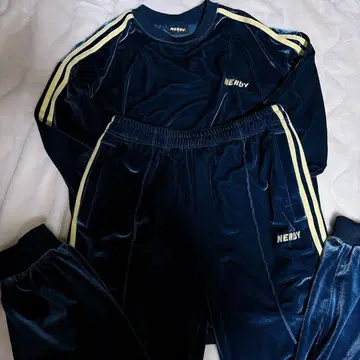 NERDY 저지 셋업 M 사이즈