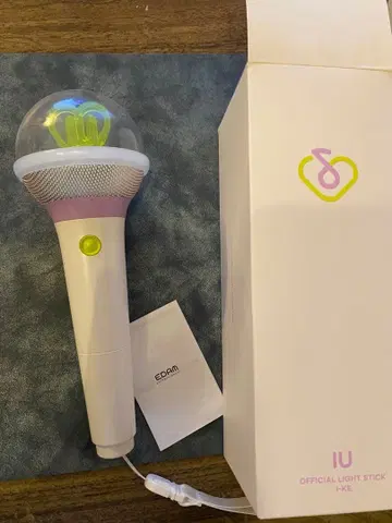 IU OFFICIAL LIGHT STICK