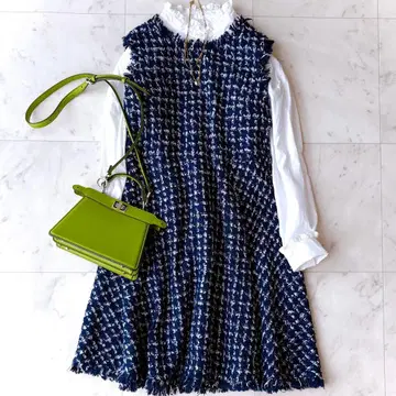 새상품급 ABISTE 리에베 L 로얄 블루 트위드 네이비 오버롤 스커트