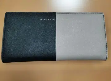 MARC BY MARC JACOBS 장지갑 블랙 그레이
