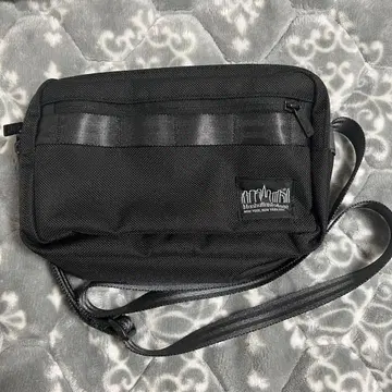 맨해튼 포티지 블랙 라벨 숄더백