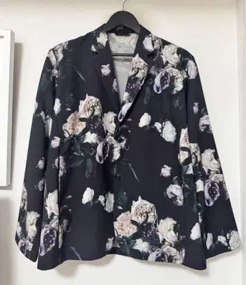 로즈 자켓 라드 뮤지션 23년 폴리에스테르