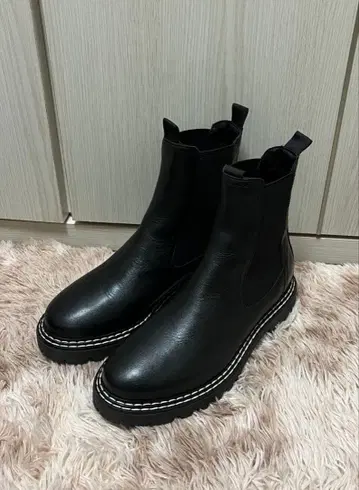 로빈 로즈 클론다이크 사이드 고어 부츠 블랙 23.5