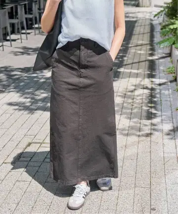 스픽앤스팬 가먼트 다이 타이트 스커트 블랙 36 S