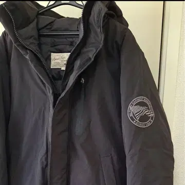 아비렉스 다운 자켓 후드 부착