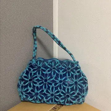 꽃 무늬 뜨개질 핸드백 블루 계열
