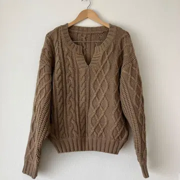 [No.87] 케이블 니트 V넥 긴팔 브라운 titivate