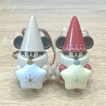 디즈니 크리스마스 2025 리루린린 캡슐 토이 화이트 빨간색 2개 세트