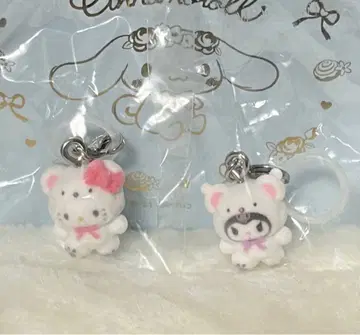 산리오 메지루시 액세서리 포근포근 스노우 헬로키티 쿠로미