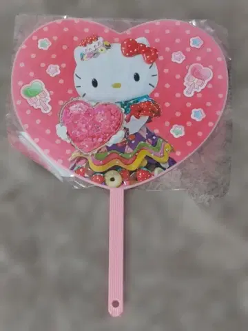 산리오 퓨로랜드 미라클 기프트 퍼레이드 헬로키티 부채