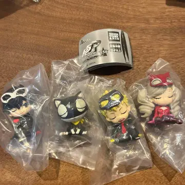 어깨 쿵 Fig. 페르소나 5 로얄 vol.1 4종 가챠 FOX 외