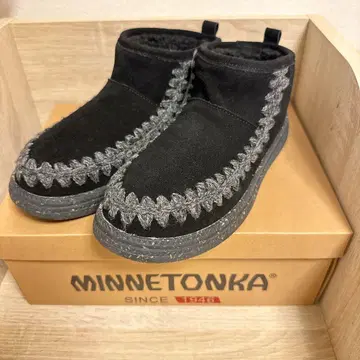 새상품 미네통카 니트 스티치 보아 부츠 블랙 24cm
