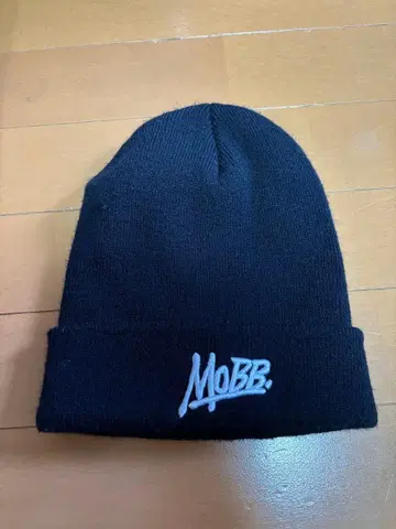 MOBB 니트 모자