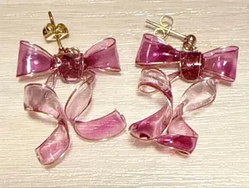 리본 귀걸이 입체 핑크 레진