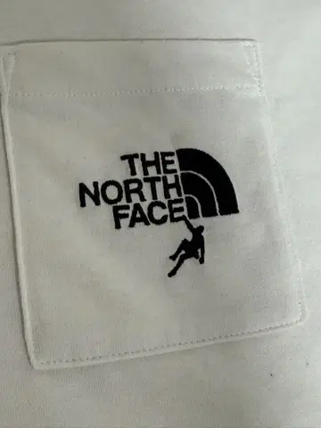 THE NORTH FACE 화이트 롱 T셔츠 L 사이즈
