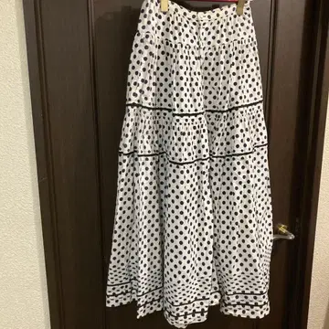 원더풀 월드 도트 스커트