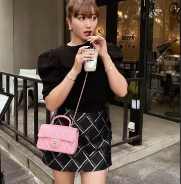 셰리에 sheller 셰리에 포인트 니트탑