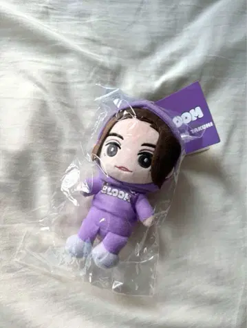 너의 꽃이 될 거야 8LOOM 봉제 인형 NOA