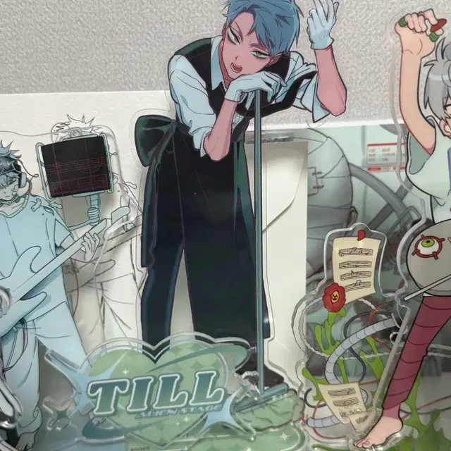 에이스테 틸 에미드 아크릴 스탠드