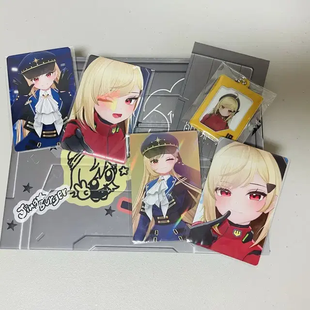 이세계아이돌 이세돌 징버거 바인더 앨범 특전 미공포 포카 일괄 양도