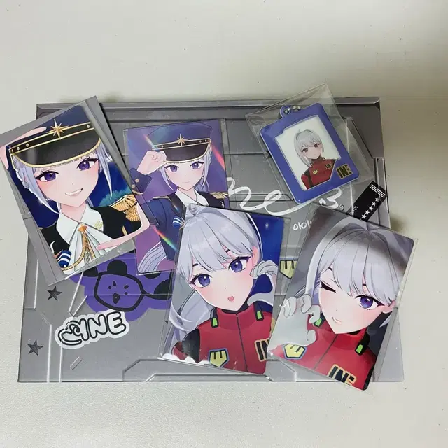 이세계아이돌 이세돌 아이네 바인더 앨범 특전 미공포 포카 일괄 양도