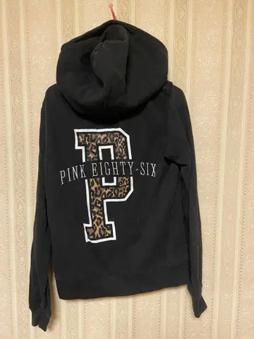 귀여운 빅토리아 시크릿 핑크 레오파드 무늬 후드티 새상품급