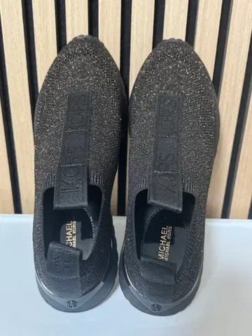 [ 새상품 ] MICHAEL KORS 메탈릭 슬립온