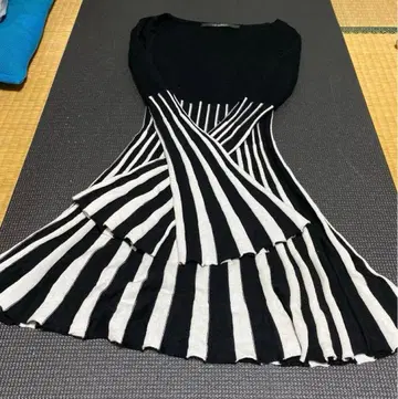 립 서비스 스트라이프 플레어 원피스 y2k 헤이세이 갸루