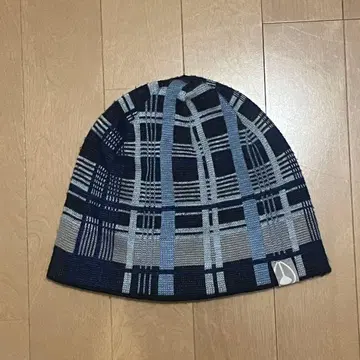 네이비 체크 무늬 비니 구제 의류