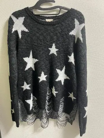 빈티지 브로큰 디자인 스타 니트