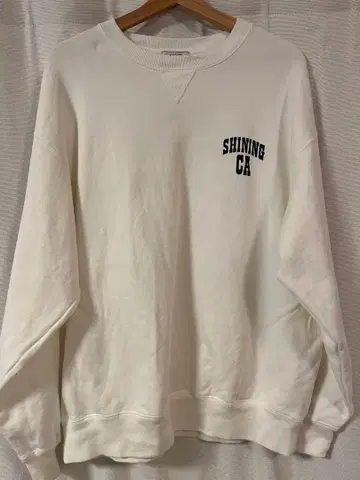 BAYFLOW 프론트 로고 맨투맨