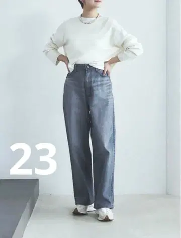 새상품급 yanuk JOAN ULG 유즈드 라이트 그레이 23